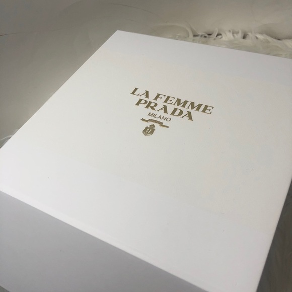 𝅺LA Femme Prada Gift Box storage box - Picture 7 of 12